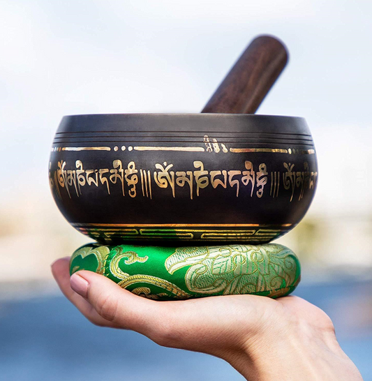 Are brass singing bowls better?