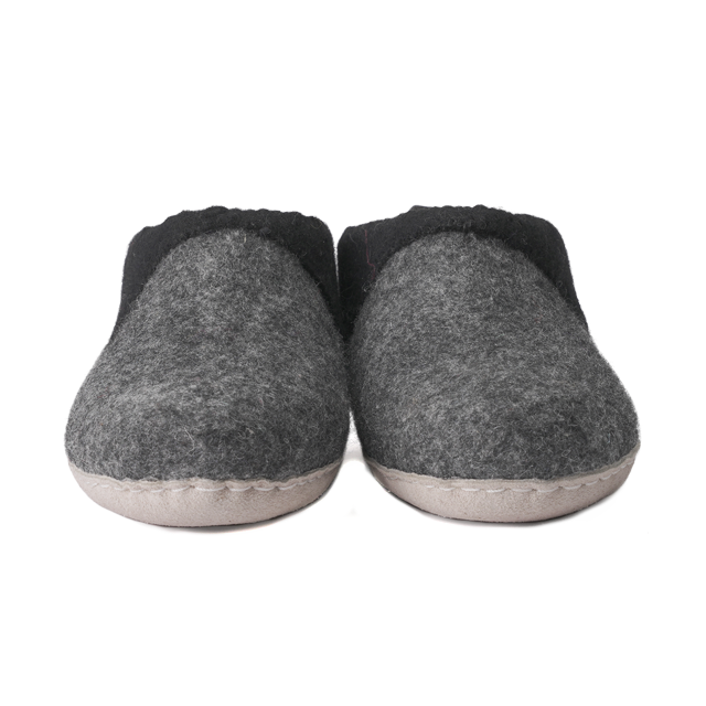 Felt Slippers/Shoe