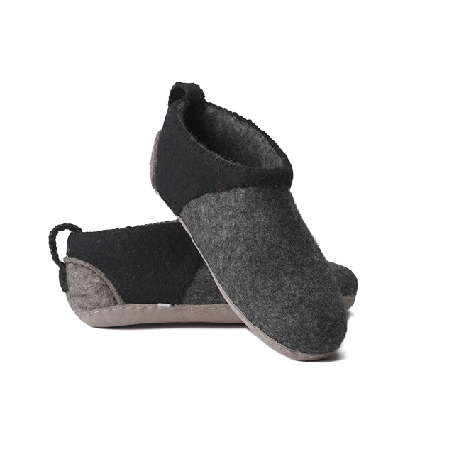 Felt Slippers/Shoe