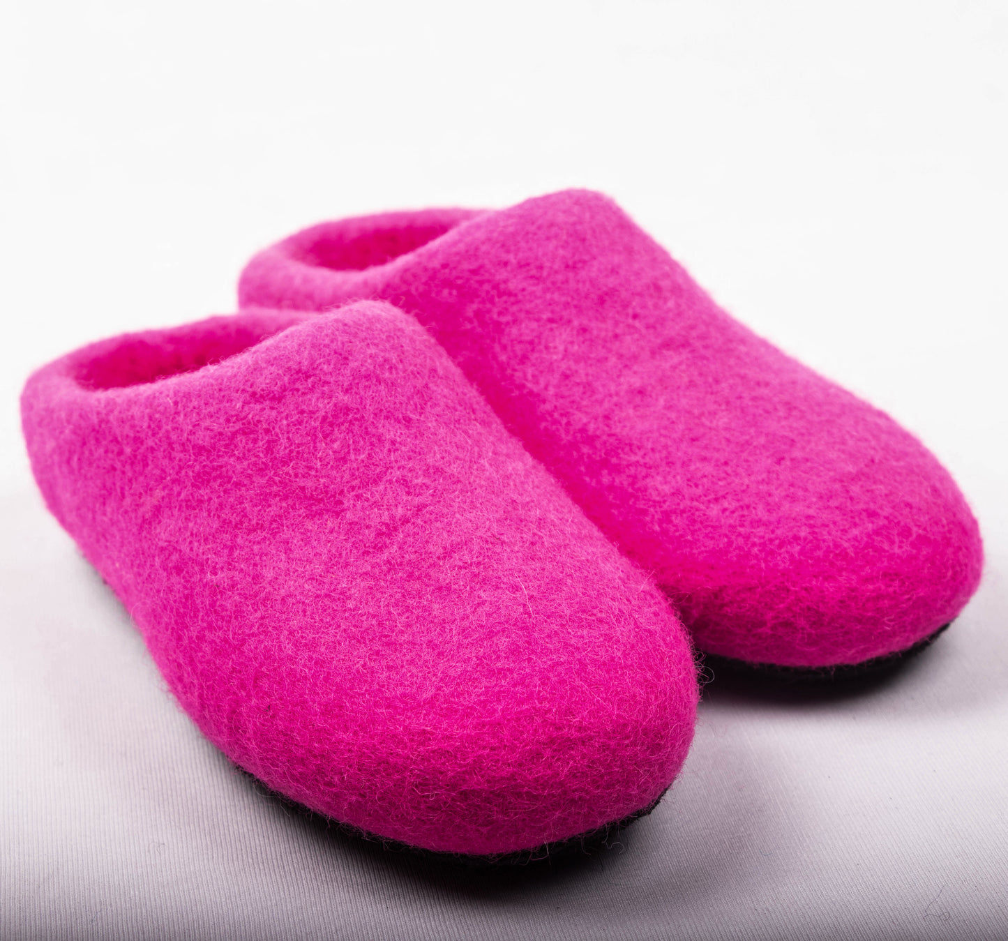 Pink Plain Felt Slippers