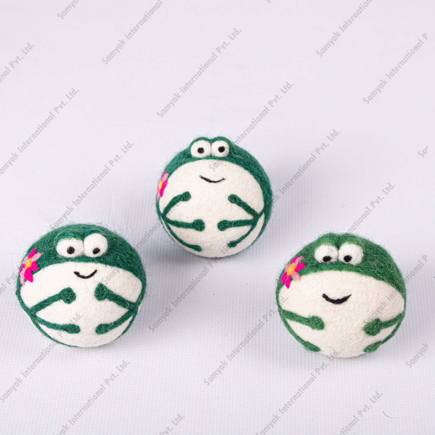 Frog Felt Dryer Ball