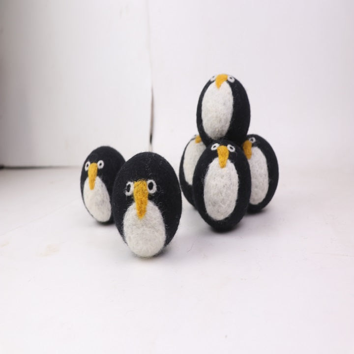 Penguin Pattern Dryer Balls