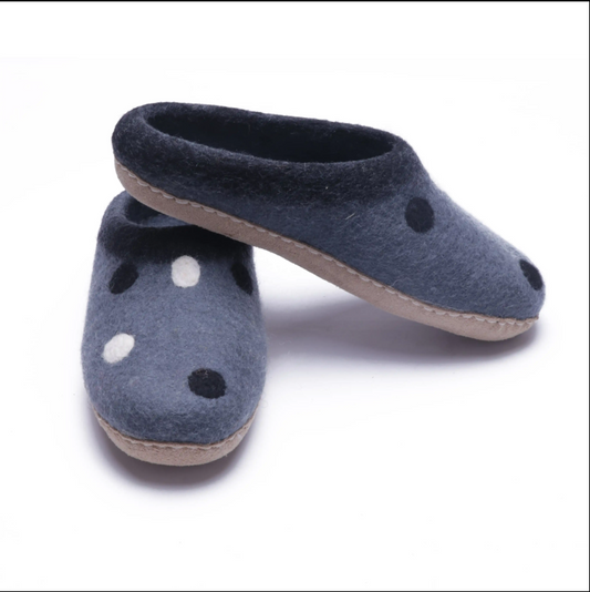 Blue black and white dotted felt slipper